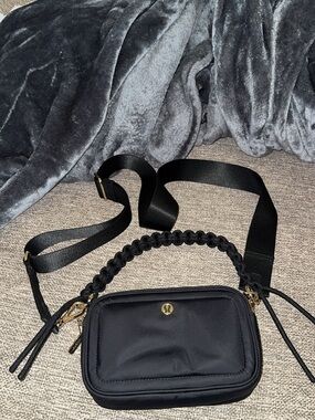 lululemon athletica | Bags | Lululemon Everywhere Belt Bag Black Gold Logo Strap Crossbody Bag Nwt | Poshmark lululemon athletica | Bags | Lululemon Everywhere Belt Bag Black Gold Logo Strap Crossbody Bag Nwt | Poshmark